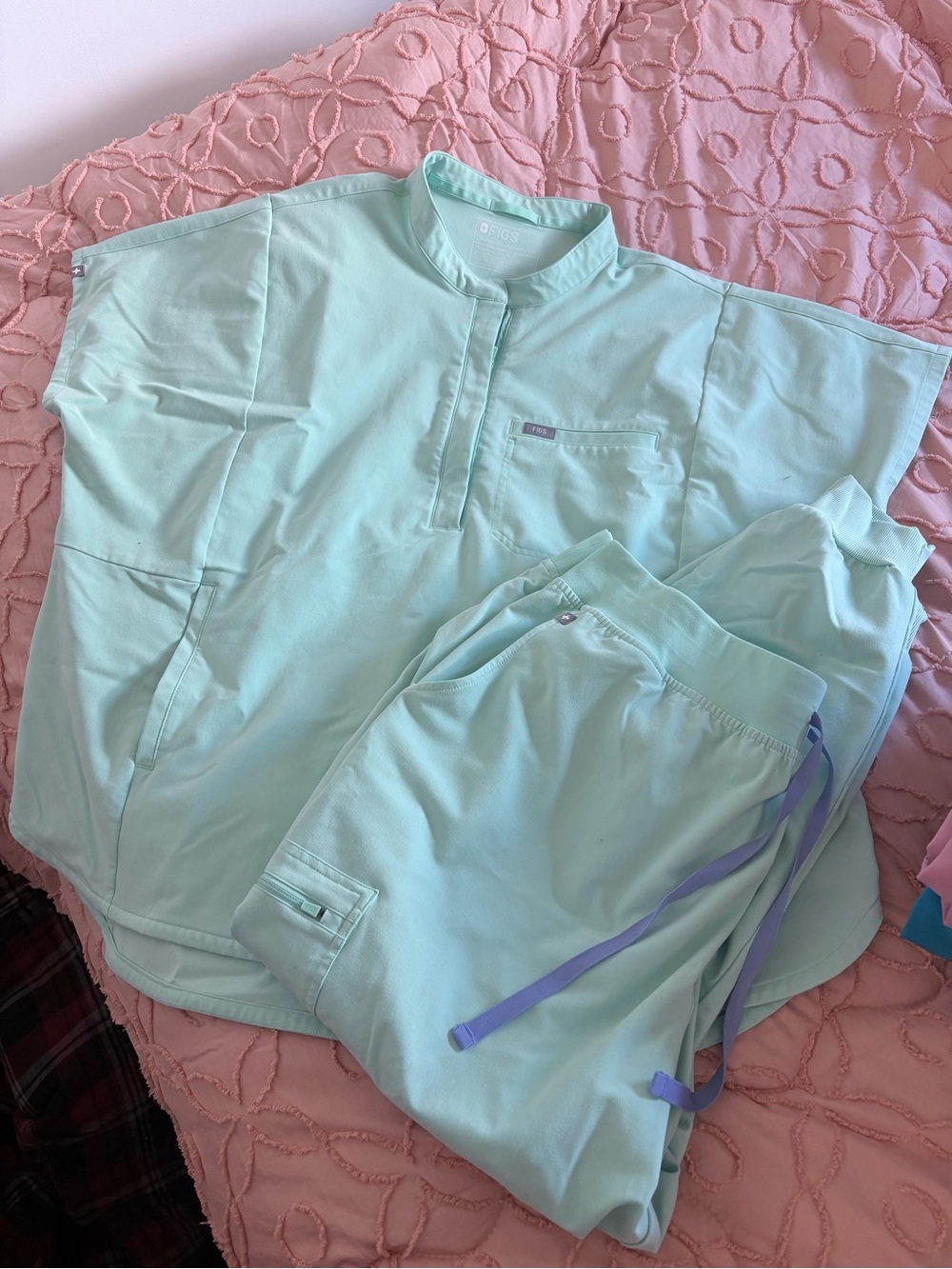 Figs Mint Green Women's Pajama Set with Lilac Drawstring